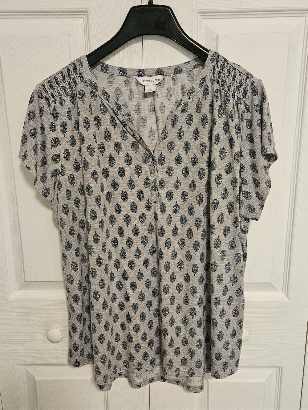 Liz Claiborne Gray and Navy Printed Short Sleeve Peasant Boho Blouse Size XL